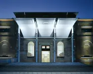 Carrick Plaza Suites and Apartments Hotel dekat Rockingham gate Lodges