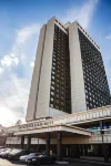 Astoria Grand Hotel Hotels near Силвър център
