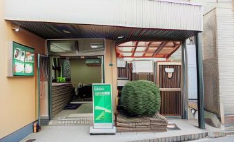 Hotel Lucky - Housity