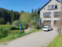 Hotel Maredis فنادق في Harrachov