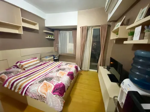 Premium Studio Room by Mareslim at Margonda Residence 5 فنادق في ديبوك