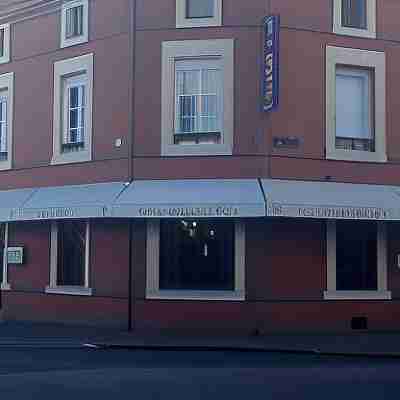 Hôtel Brasserie François 1er Hotel Exterior