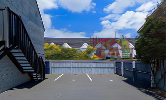 Merivale Court Motel & Apartments
