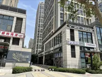 Jingxu Design Hotel (Beijing Chang'an Avenue Shang'an Metro Station Branch) Hotels near New Shougang Bridge