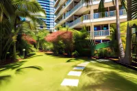 Moorings on Cavill Surfers Paradise Hotels in Benowa