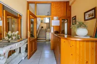 Hostal Pañart - Hostels
