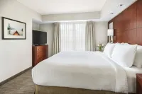 Residence Inn Burlington Colchester - parking