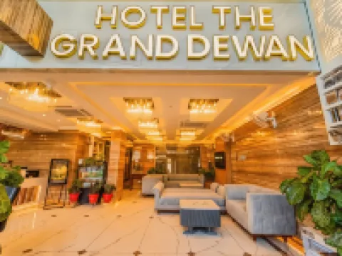 Hotel the Grand Dewan โรงแรมในกัตรัช