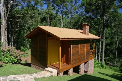 Chalets do Vale Hotels in Dutra