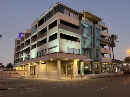 Beach Hotel Swakopmund Отели в г. Свакопмунд