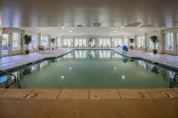 Berkshire Mountain Lodge Hotels in Pittsfield