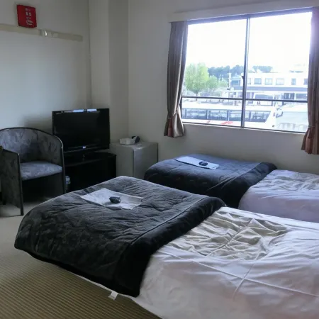 Biz Hotel Shiojiri Ekimae