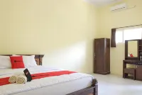 RedDoorz Syariah Near Balai Kota Probolinggo 2