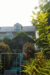 Mist Farm House Hotels in Pala