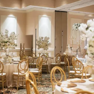 Crowne Plaza EXECUTIVE CENTER BATON ROUGE by IHG