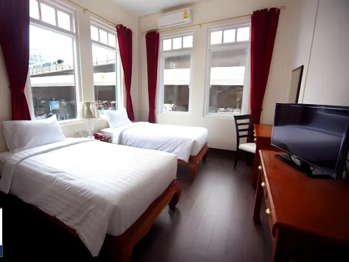 The Myth - Sud Sathorn - B&B