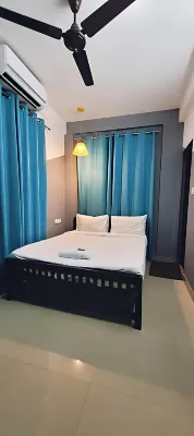 Tulip Homes by the Oaks Inn