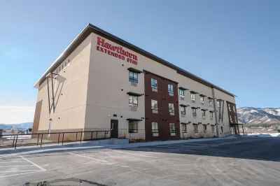 Hawthorn Extended Stay by Wyndham Alpine Các khách sạn ở Alpine Northwest