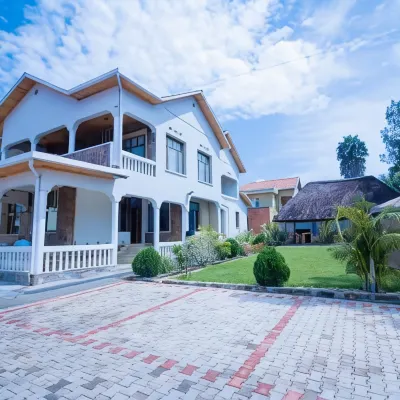 ArthillsBoutiqueHotel Hotels near مركز انيما للفنون
