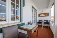 Santa, Sea & Sun Hotels in Torres Vedras