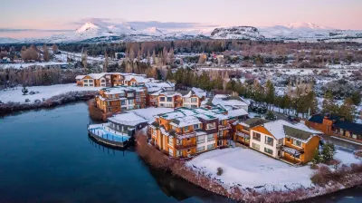 Villa Huapi Hoteles cerca de Plaza Perito Moreno