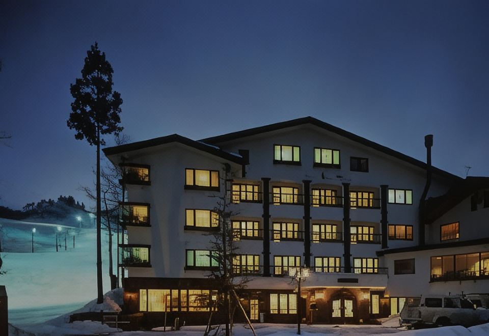 Petit Hotel Shitaka - Housity