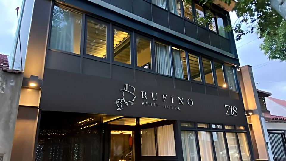 718 Rufino Petit Hotel