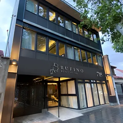718 Rufino Petit Hotel Hotels near Parque General San Martin