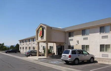 科羅拉多斯普林斯機場速8飯店