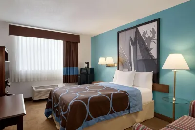 Super 8 by Wyndham Portland ME のホテル