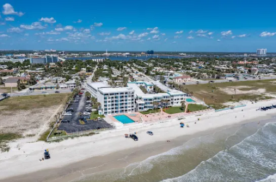 Spectacular Pool and Beach Access - Stunning Oceanfront Retreat