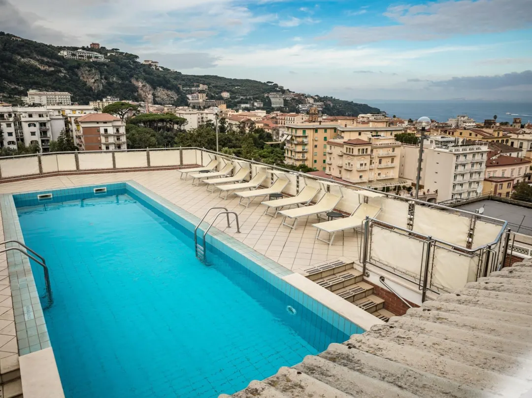 Hotiday Hotel Sorrento - 蘇連多