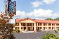 Super 8 by Wyndham Decatur/Dntn/Atlanta Area Hotels in Decatur