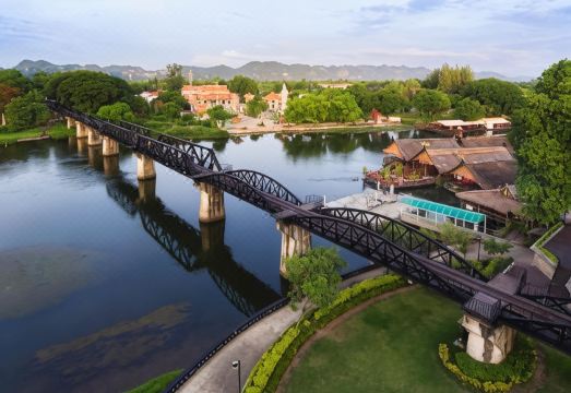 1. 모나즈 리버 콰..