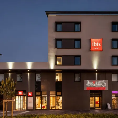 Ibis Saint-Quentin-en-Yvelines Vélodrome