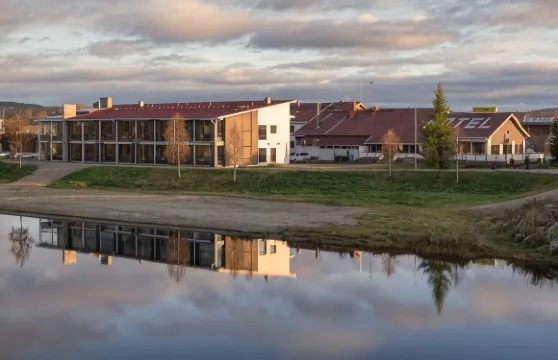 庫塔西普酒店及公寓