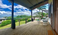 Deco Stop Lodge Hotels in Dany Island
