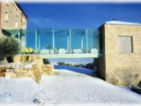 เรเลส์ลาคอลอมบารา โรงแรมในTravo