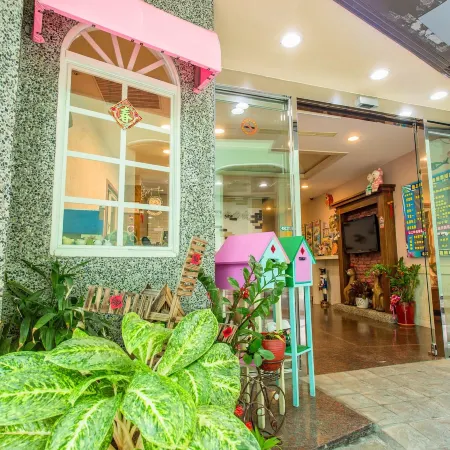 HAI YUAN HOTEL Отели рядом с достопримечательностью «Пляж Кэньтин»
