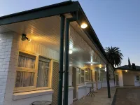 Green Door Motel