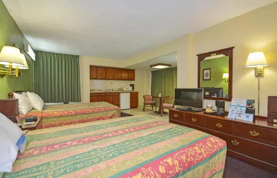 戴斯酒店-南希爾斯/奧魯