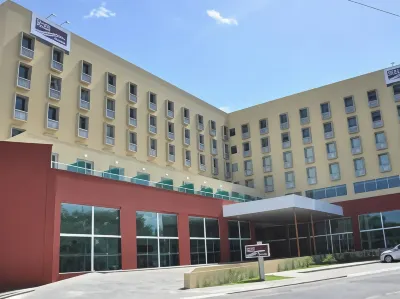 Gran Hotel Arrey Các khách sạn gần Nova Potycabana