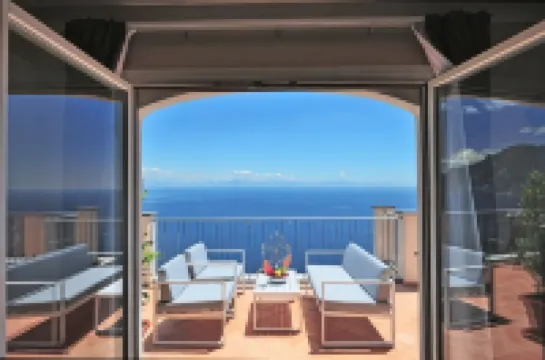 Amalfi Blu Retreat