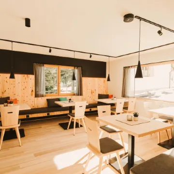 Alpin - Studios & Suites Отели в г. Брегенц