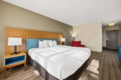 Country Inn & Suites by Radisson, Red Wing, MN Hotels near Falconer Vineyards