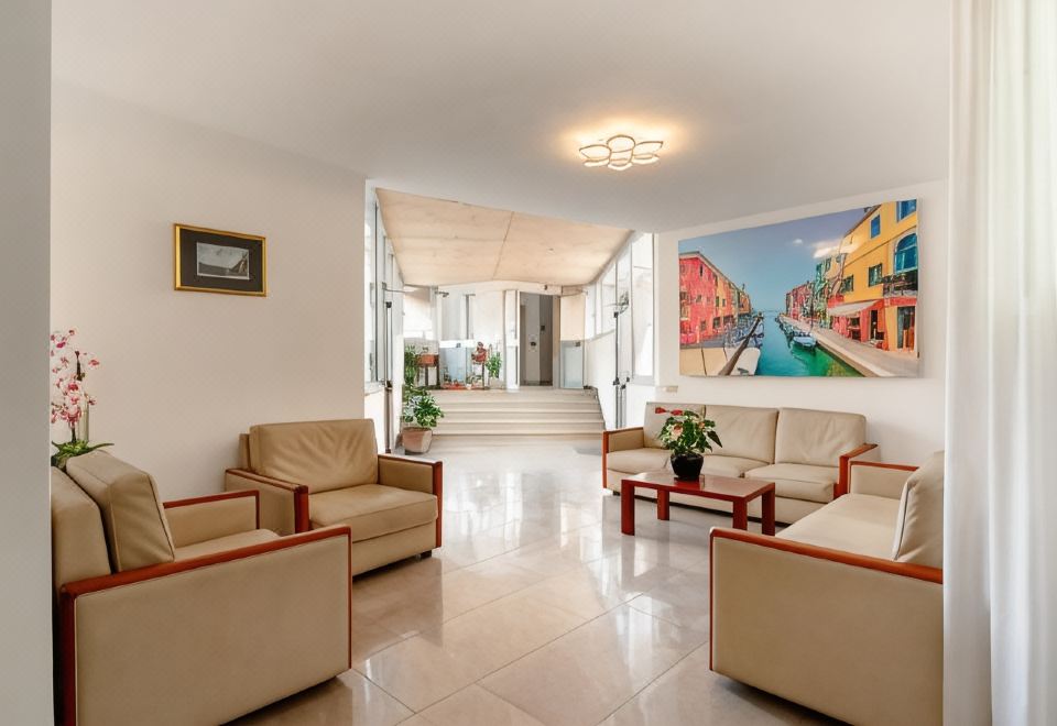 4. 호텔 오로라 메..