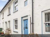 4 Evans Terrace Beautiful Cottage in the heart of Aberdovey! Free parking permit