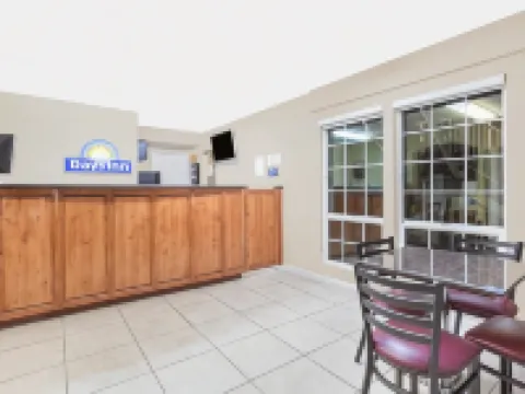 Days Inn by Wyndham Turlock Hotels in Turlock