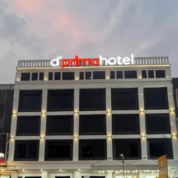 d'primahotel PIK Jakarta Отели рядом с достопримечательностью «Торговый центр PIK Avenue»