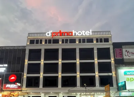 d'primahotel PIK Jakarta Отели рядом с достопримечательностью «Hutan Mangrove PIK 2»